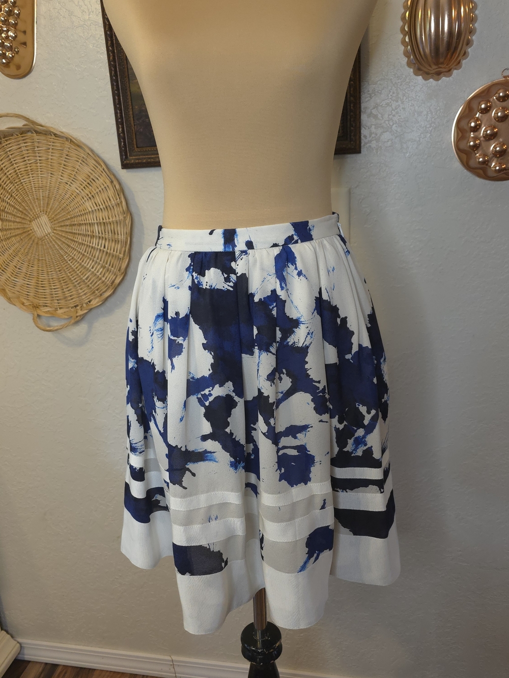 Troubadour 100% Silk Abstract Floral Pleated Skirt Preppy Coastal
